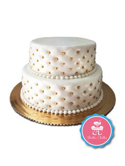 Tort pikowany - Elegancki tort ze złotymi perełkami
