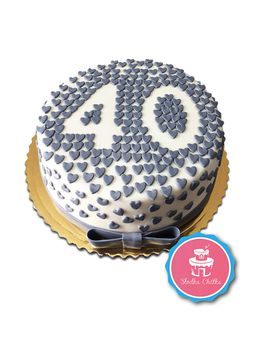 Tort na 40 z serduszkami - Romantyczny tort na 40 urodziny 
