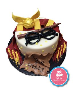 Tort Harry Potter - Tort z różdżką, okularami, szalikiem i złotym zniczem